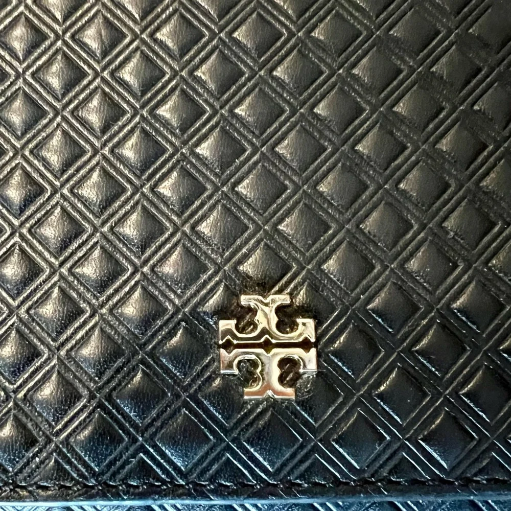 TORY BURCH Marion Quilted Embossed Leather Envelope Wallet Multi Gusseted - Picture 7 of 10